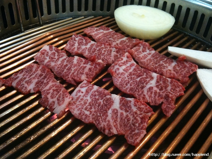 백향목 매장 이미지