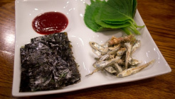 멸치집 매장 이미지