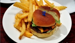 헬리오스 매장 이미지