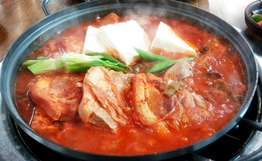 엄마손김치찌개 매장 이미지