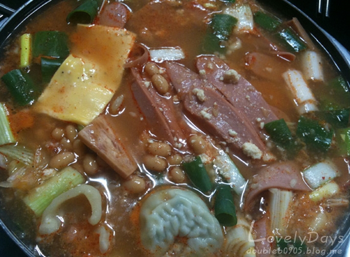 금암동 부대찌개 매장 이미지