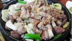 황소고집 돌곱창 매장 이미지