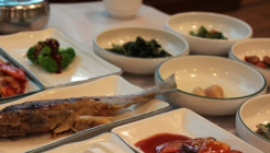 향나무 식당 매장 이미지