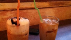 카페 작 매장 이미지