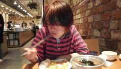 신촌 도시인 뷔폐 매장 이미지