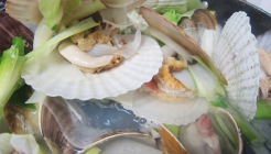 웰컴투조개골 매장 이미지