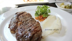 오스테리아 나뚜라 매장 이미지