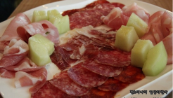 라치따  매장 이미지