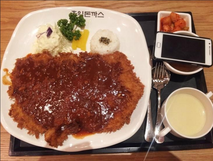 홍익돈까스 매장 이미지