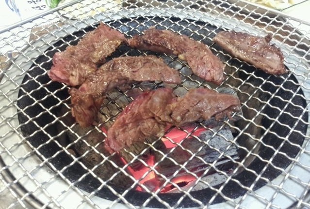 청정한우 숯불식육식당 매장 이미지