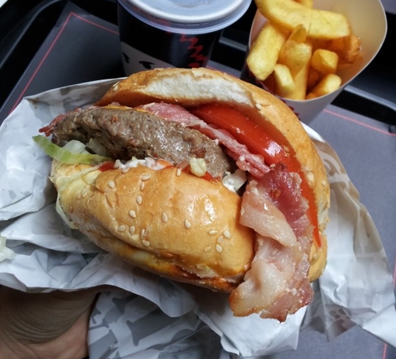 mama burger 매장 이미지