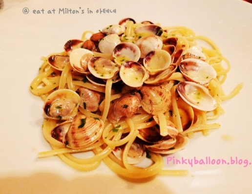 Eat at Milton's 매장 이미지