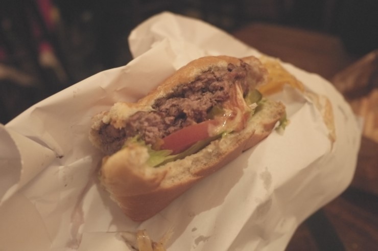 The burger joint (더 버거 조인트) 매장 이미지