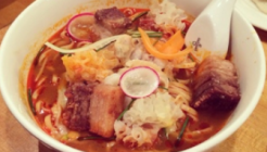 모모후쿠 누들 바 매장 이미지