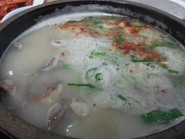 연지본관 매장 이미지