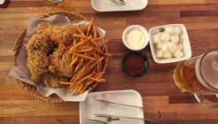 호치킨하우스 신촌점 매장 이미지