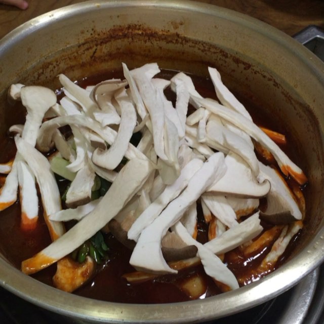 두꺼비식당 매장 이미지