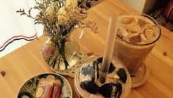 퍼니비 매장 이미지