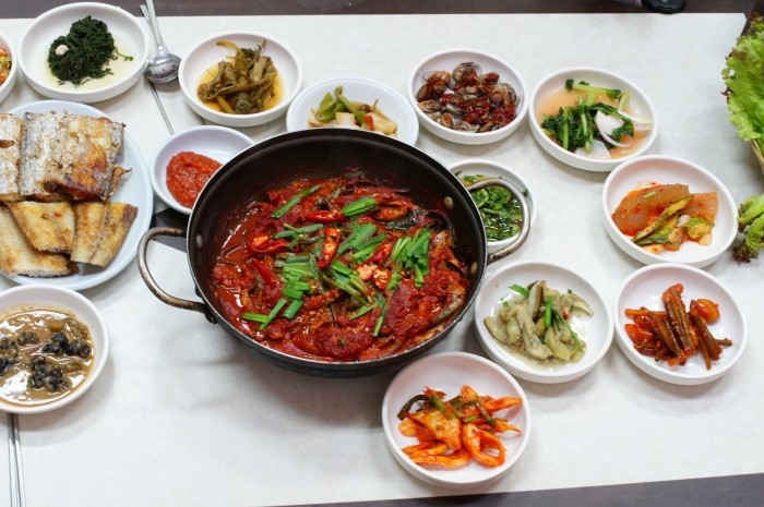 봉정식당 매장 이미지