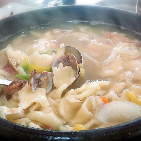 청학동항아리칼국수 매장 이미지
