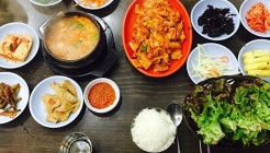 화성식당 매장 이미지