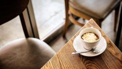 레드플랜트 커피로스터스 매장 이미지