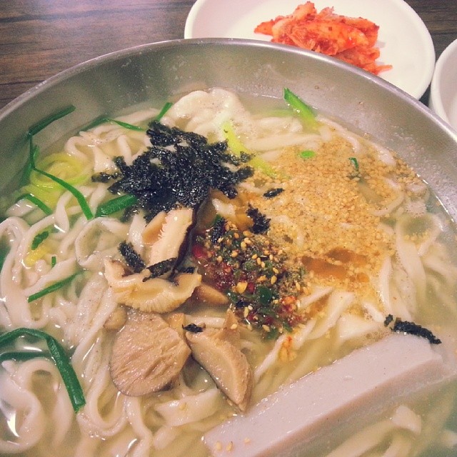 본전식당 매장 이미지