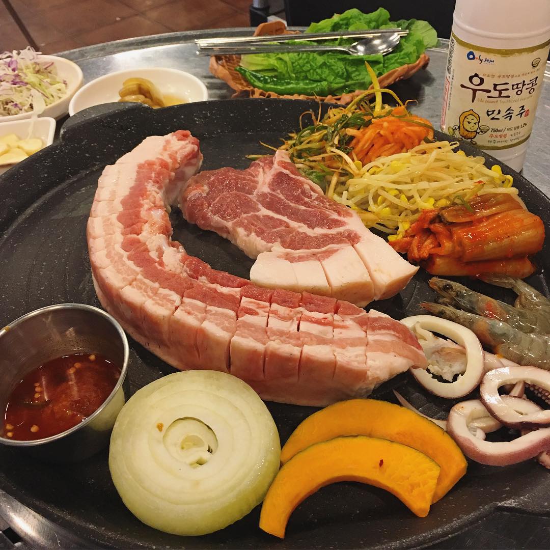 중문솥뚜껑 매장 이미지