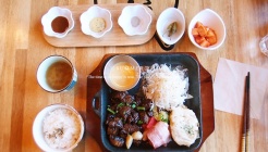 모모스테이크 매장 이미지