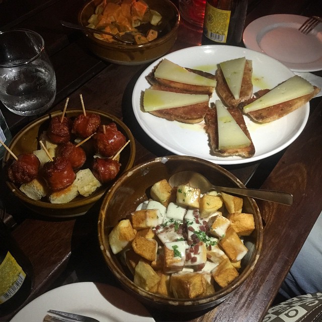 Pinchos Tapas Bar 핀초 타파스 바 매장 이미지