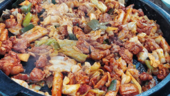 새명동우미닭갈비본점 매장 이미지