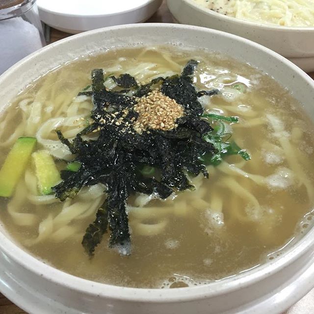 전통수제비 매장 이미지
