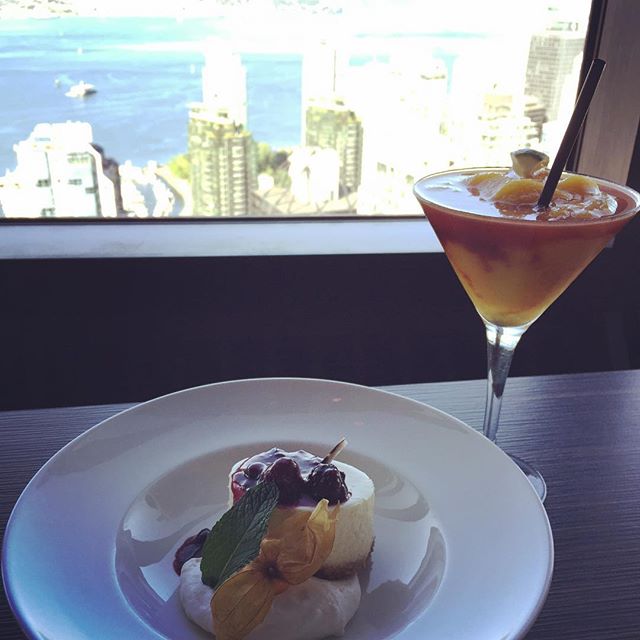 Cloud 9 Revolving Restaurant & Lounge 클라우드나인 매장 이미지