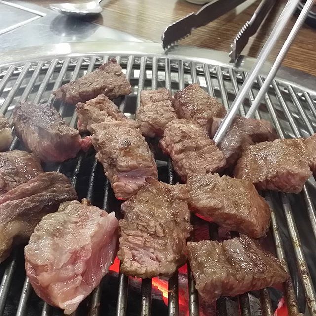 춘천농민한우유통영농조합법인 매장 이미지