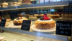 더체어 매장 이미지