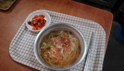 간판없는 김치국수 매장 이미지