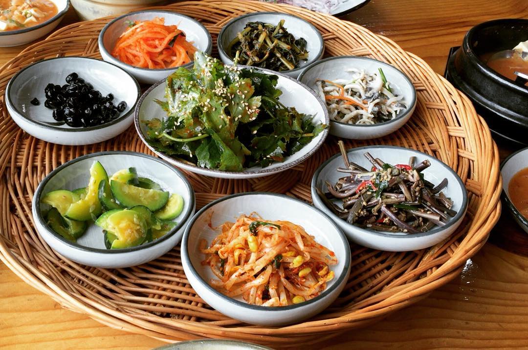 토속한정식 샘터골 매장 이미지