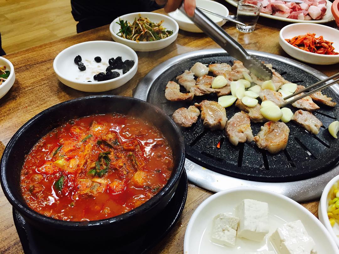 솔지식당 매장 이미지