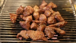 장군집 매장 이미지