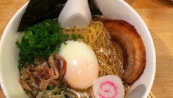 Momofuku Noodle Bar (모모푸쿠 누들바) 매장 이미지