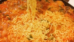 아우네부대찌개 매장 이미지