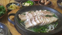 착한보쌈 매장 이미지