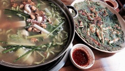 고향홍굴부추손칼국수 매장 이미지