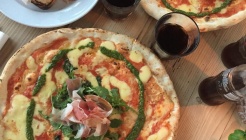 Mother 매장 이미지