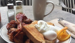 퍼플 퍼크 매장 이미지