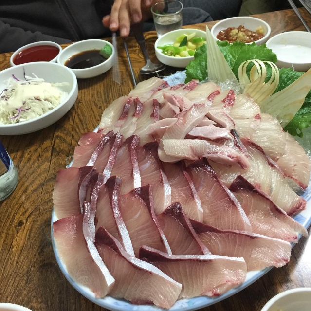 모살물 매장 이미지