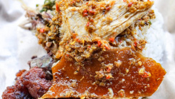 Warung Babi Guling Ibu Oka(와룽 바비 굴링 이부 오카) 매장 이미지