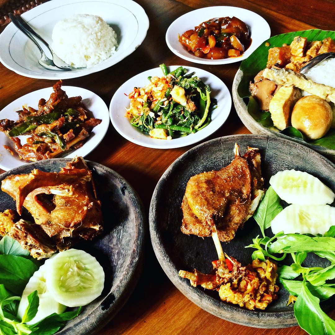 Warung Garasi(와룽 가라시) 매장 이미지