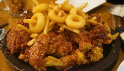 카츠네 치킨 매장 이미지