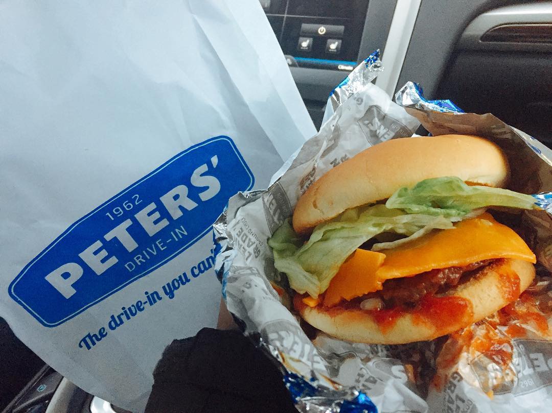 Peters' Drive-In 매장 이미지